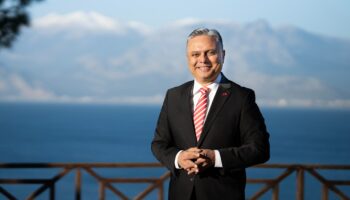 chpli muratpasa belediye baskani umit uysal istenirse cumhurbaskani adayi olurum b7VZRTyY