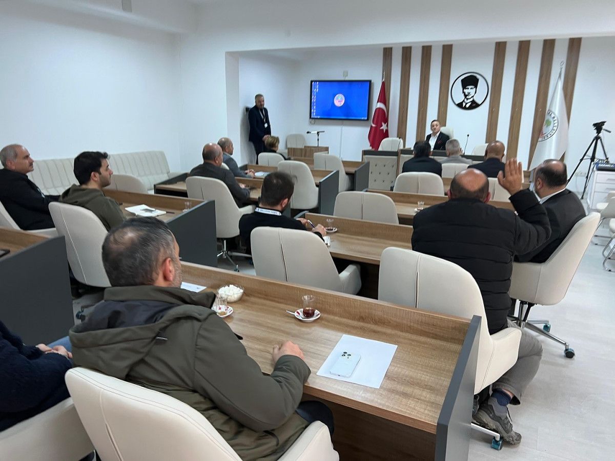 CHP’li Turhal Belediyesi üzerinde cami bulunan arazileri satışa çıkardı 4 chpli turhal belediyesi uzerinde cami bulunan arazileri satisa cikardi 3 yb1bq4PE