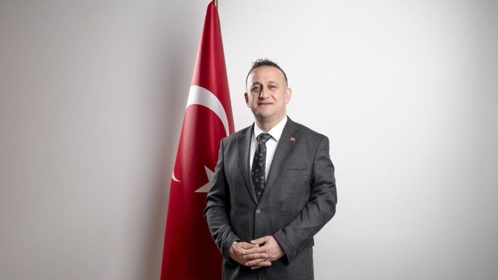 chpli turhal belediyesi uzerinde cami bulunan arazileri satisa cikardi DBMIVInW