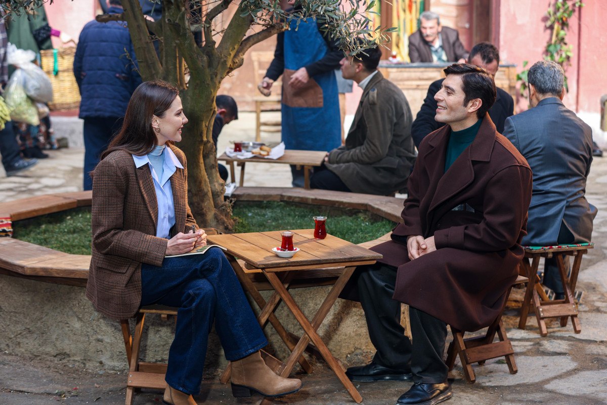 cihangir ceyhan ve alina bozlu bir zamanlar istanbul 0 QLTDqndM