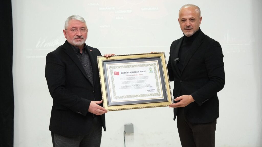 corumdan afsine kardeslik eli fahri hemsehrilik takdim edildi MpVNkeca