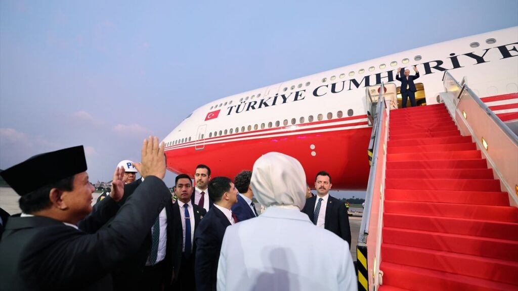 cumhurbaskani erdogan endonezyadan ayrildi 5mc4rYzu