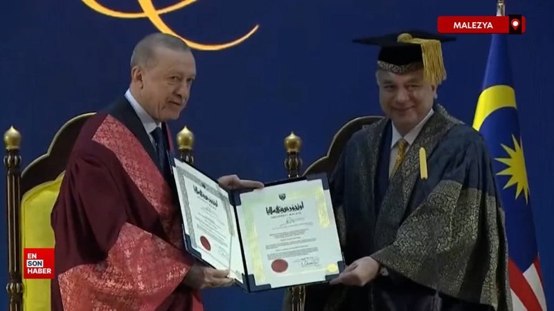 cumhurbaskani erdogana malezyada fahri doktora berati verildi