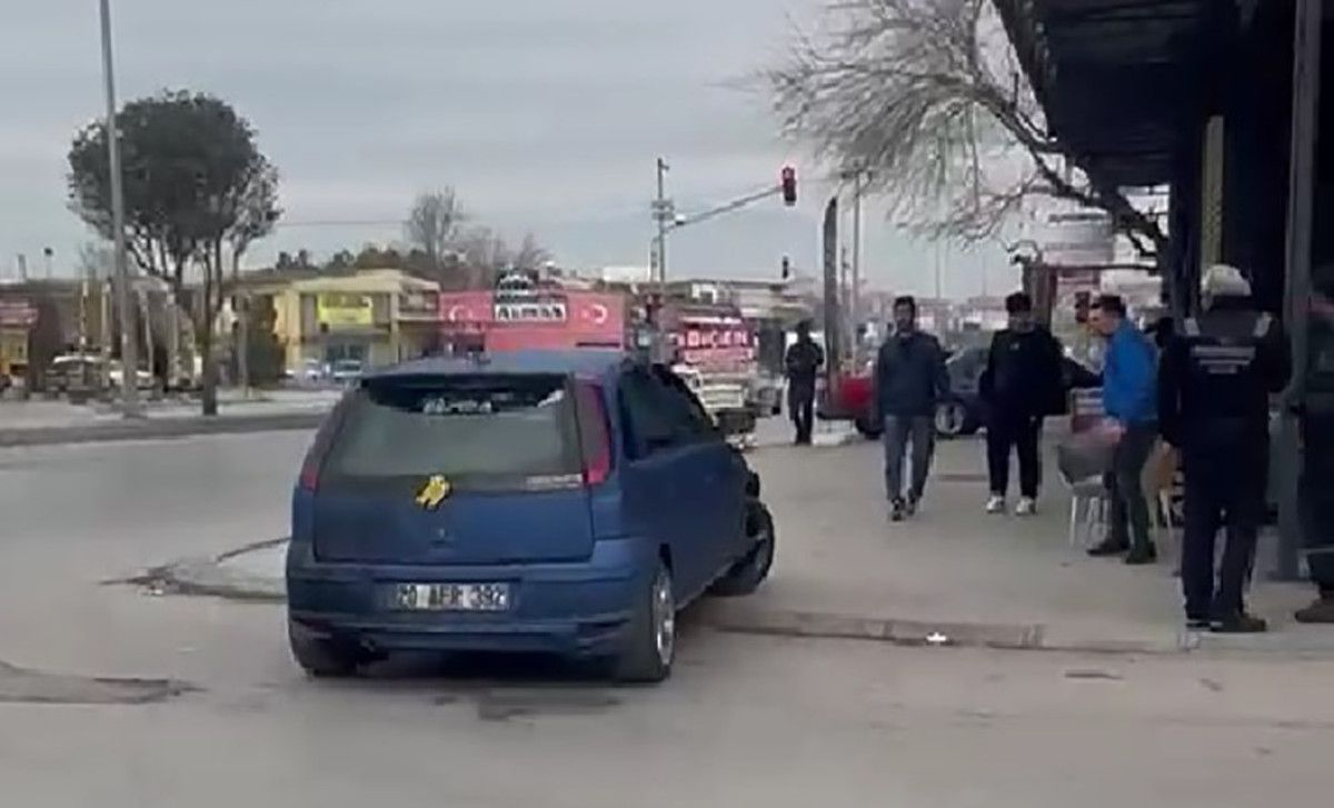 denizlide bosanma asamasindaki kadin sanayiyi savas alanina cevirdi 2 PiBFZ78W