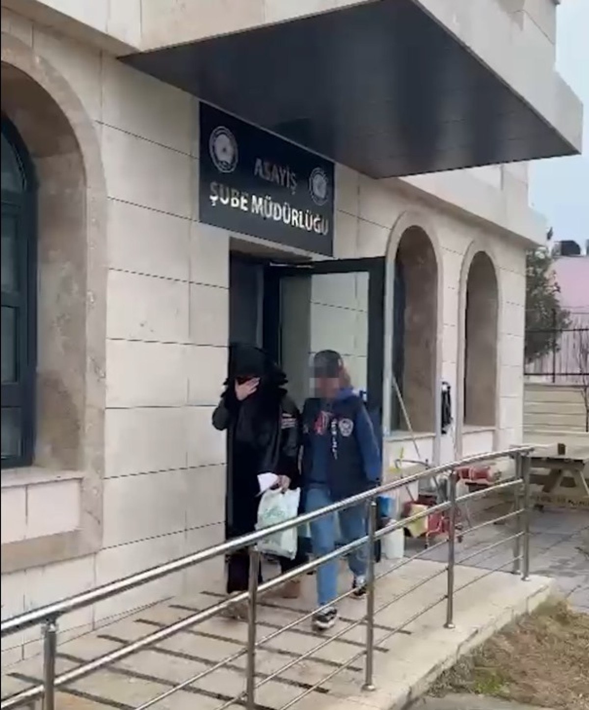 Denizli'de zorla fuhuş yaptırılan 6 kadın kurtarıldı: 2 şüpheli tutuklandı 2 denizlide zorla fuhus yaptirilan 6 kadin kurtarildi 2 supheli tutuklandi 1