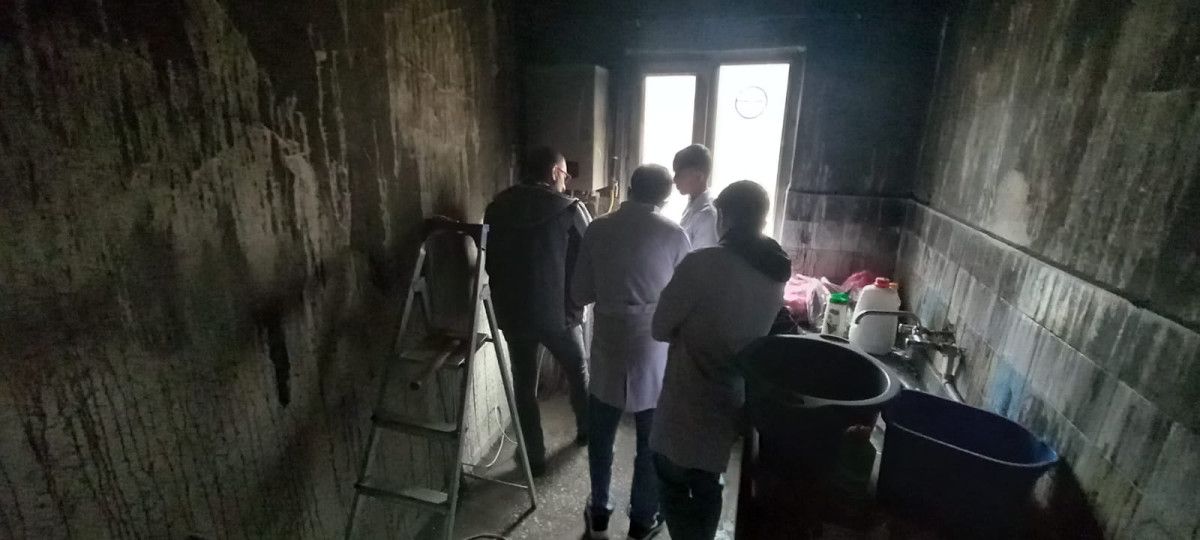 Diyarbakır'da meslek lisesi öğrencilerinden evi yanan aileye destek 1 diyarbakirda meslek lisesi ogrencilerinden evi yanan aileye destek 0 uhsciNGB