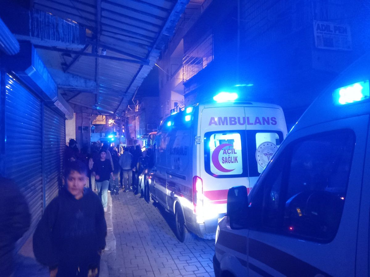 diyarbakirda yangin 18 kisi dumandan etkilendi 0 uA4bz3y1