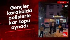 duzcede gencler karakolda polislerle kar topu oynadi eKwU2QNS