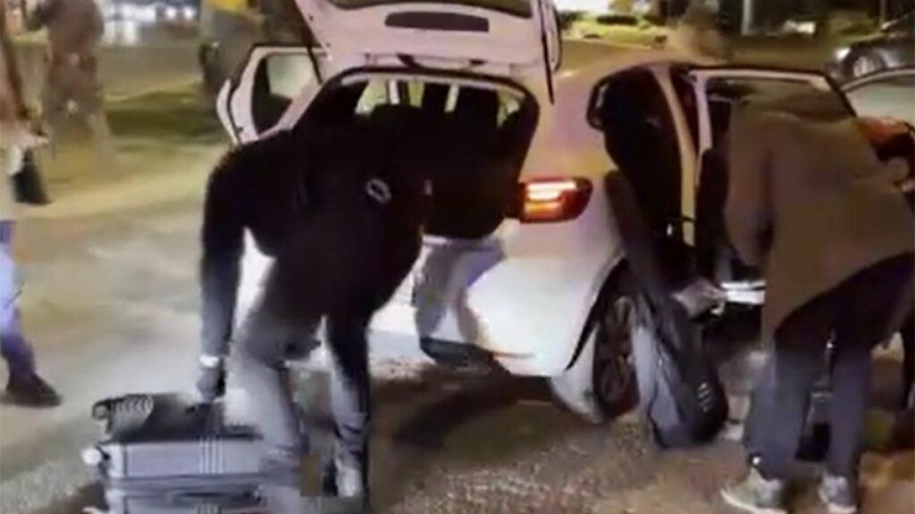 edirnede polisin 15 kilometre suren kovalamacasi kameraya yansidi tGfUxHyr