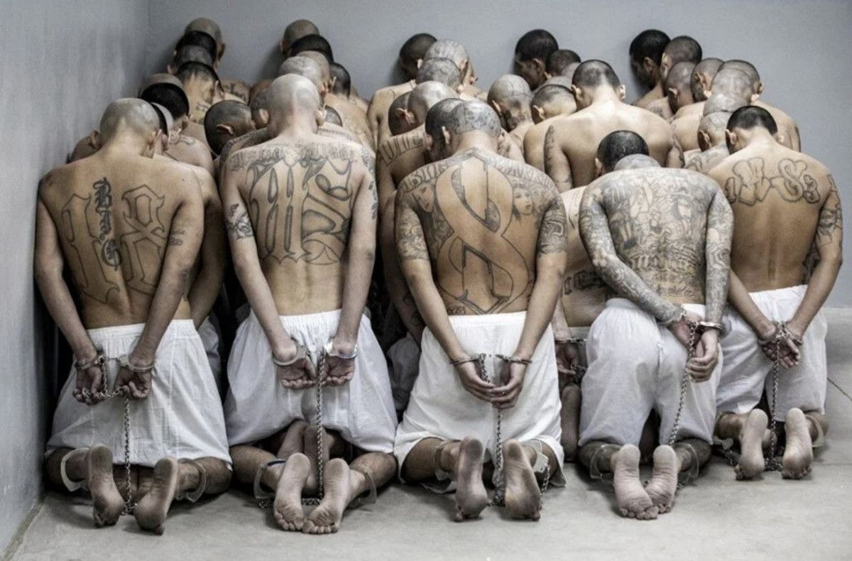 el salvadorun cehennemi dunyanin en buyuk hapishanesi cecotun karanlik yuzu 0 S74NPAI6