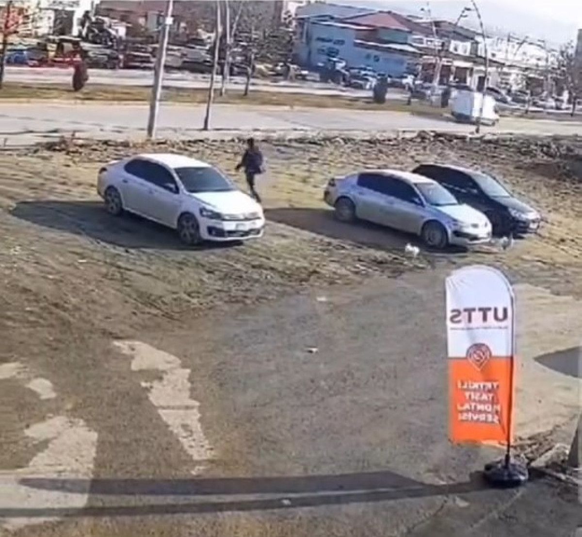 elazigda sayac okumaya gelen gorevliyi horoz kovaladi 0 CDcj93K4