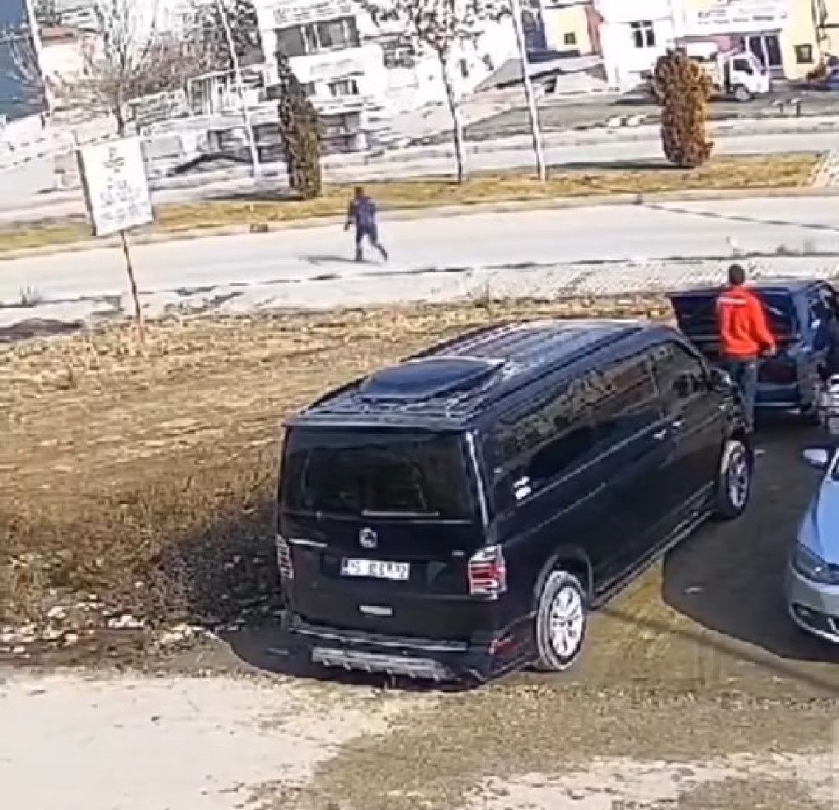 elazigda sayac okumaya gelen gorevliyi horoz kovaladi 1 HvCIA5JA