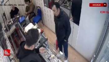 erzurumda kuyumcuyu sahte altinla dolandiran sahis yakalandi ceqVpqwI