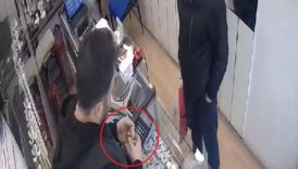 erzurumda kuyumcuyu sahte altinla dolandiran sahis yakalandi nwyjfHbS