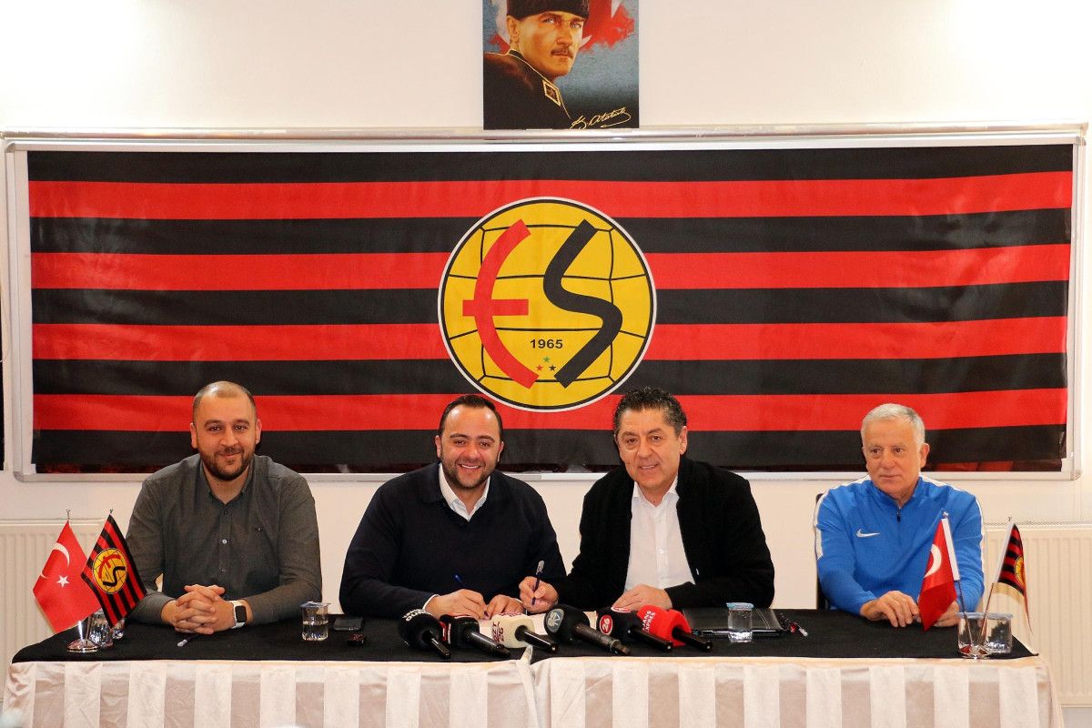Eskişehirspor, teknik direktörlüğe Ümit Metin Yıldız'ı getirdi 1 eskisehirspor teknik direktorluge umit metin yildizi getirdi 0 S7FVURFu