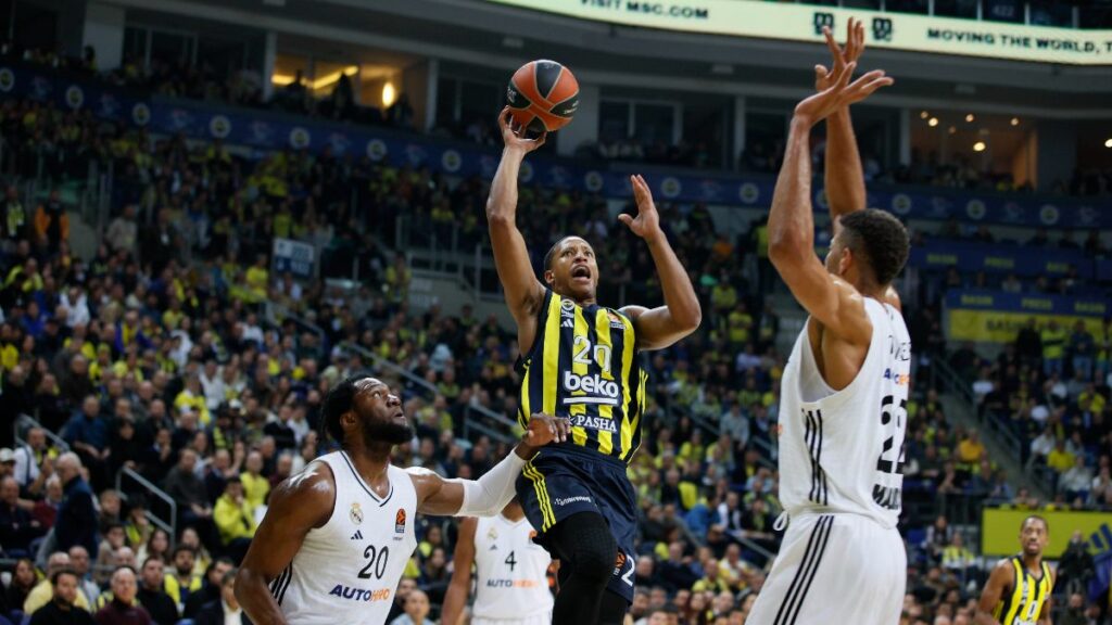 euroleaguede cift mac haftasi sona erdi JT7kMYuG