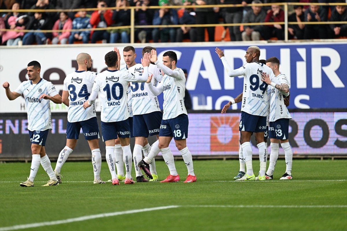 fenerbahce alanyaspor deplasmaninda ilkleri yasadi 0 qHtUCCNr