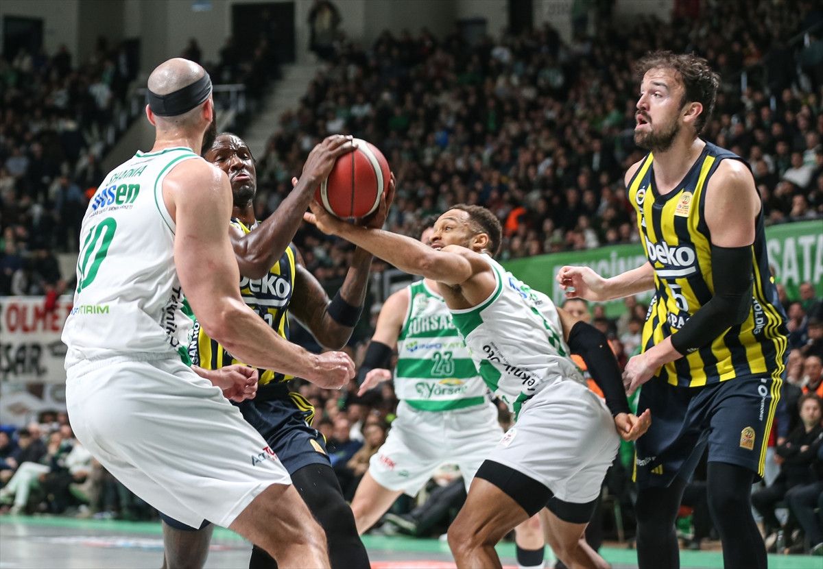 fenerbahce bursasporu uzatmada devirdi 1 mkrJsr2u