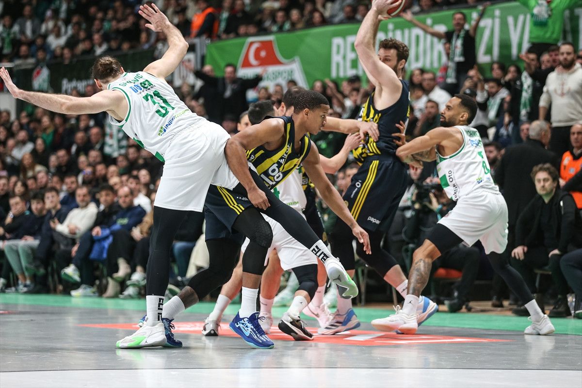 fenerbahce bursasporu uzatmada devirdi 3 YpzjCGpG