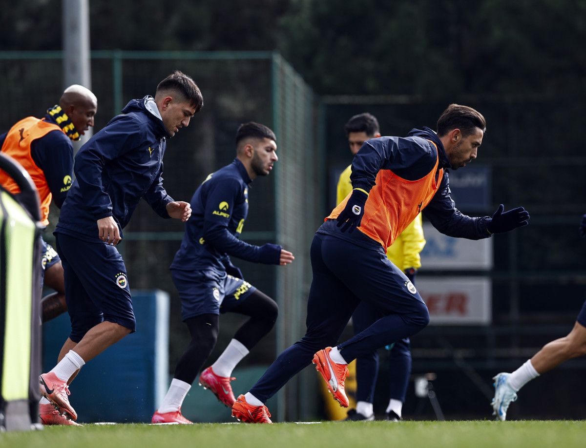 fenerbahce kasimpasa maci hazirliklarina basladi 1 rfrz9Hsc