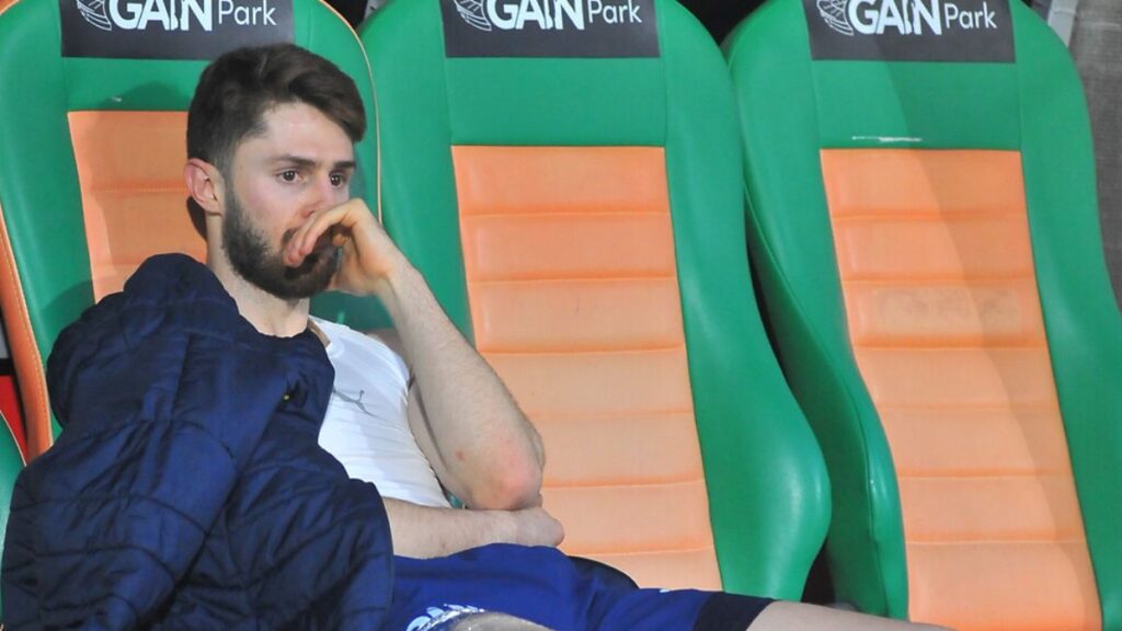 fenerbahce sakatliklarla bogusuyor 9 futbolcunun 2si sezonu kapatti 4RQVwGmy