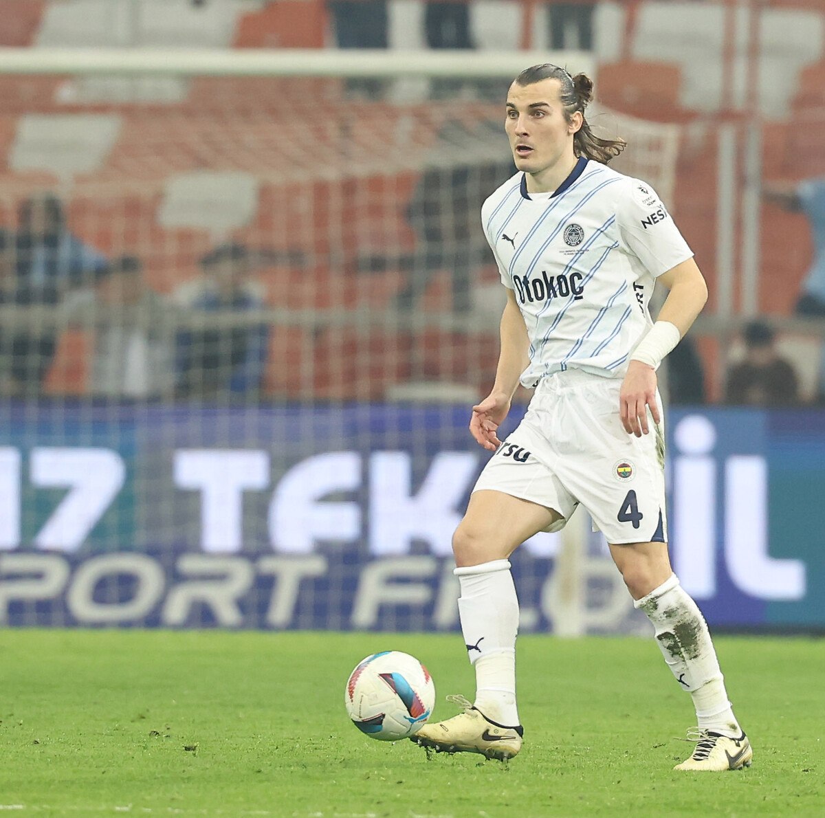 Fenerbahçe stoper bölgesinde sakatlıklarla boğuşuyor 6 fenerbahce stoper bolgesinde sakatliklarla bogusuyor 5 5pUntc2D