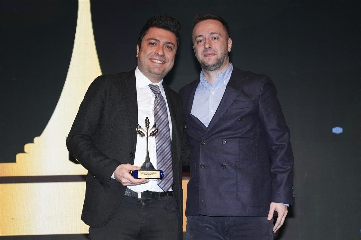 fenerbahcede aydinlik gelecek odulleri gecesi 8 SfzwaaVk