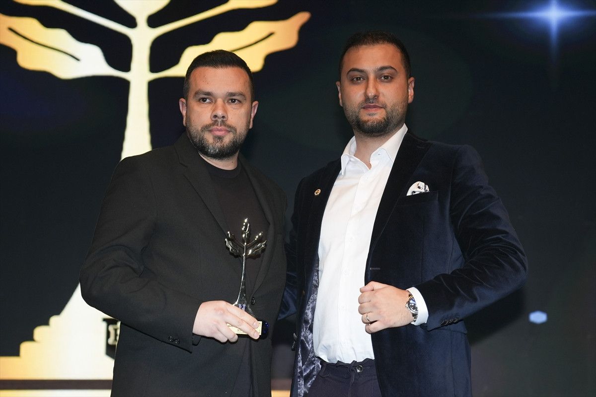 fenerbahcede aydinlik gelecek odulleri gecesi 9 ENVdXKbr