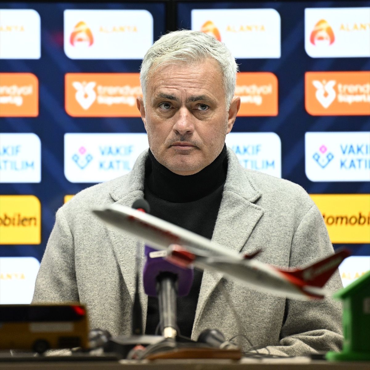 fenerbahcede sakatliklar icin acil eylem plani mourinho alternatif ariyor 0 tRWEqnlQ