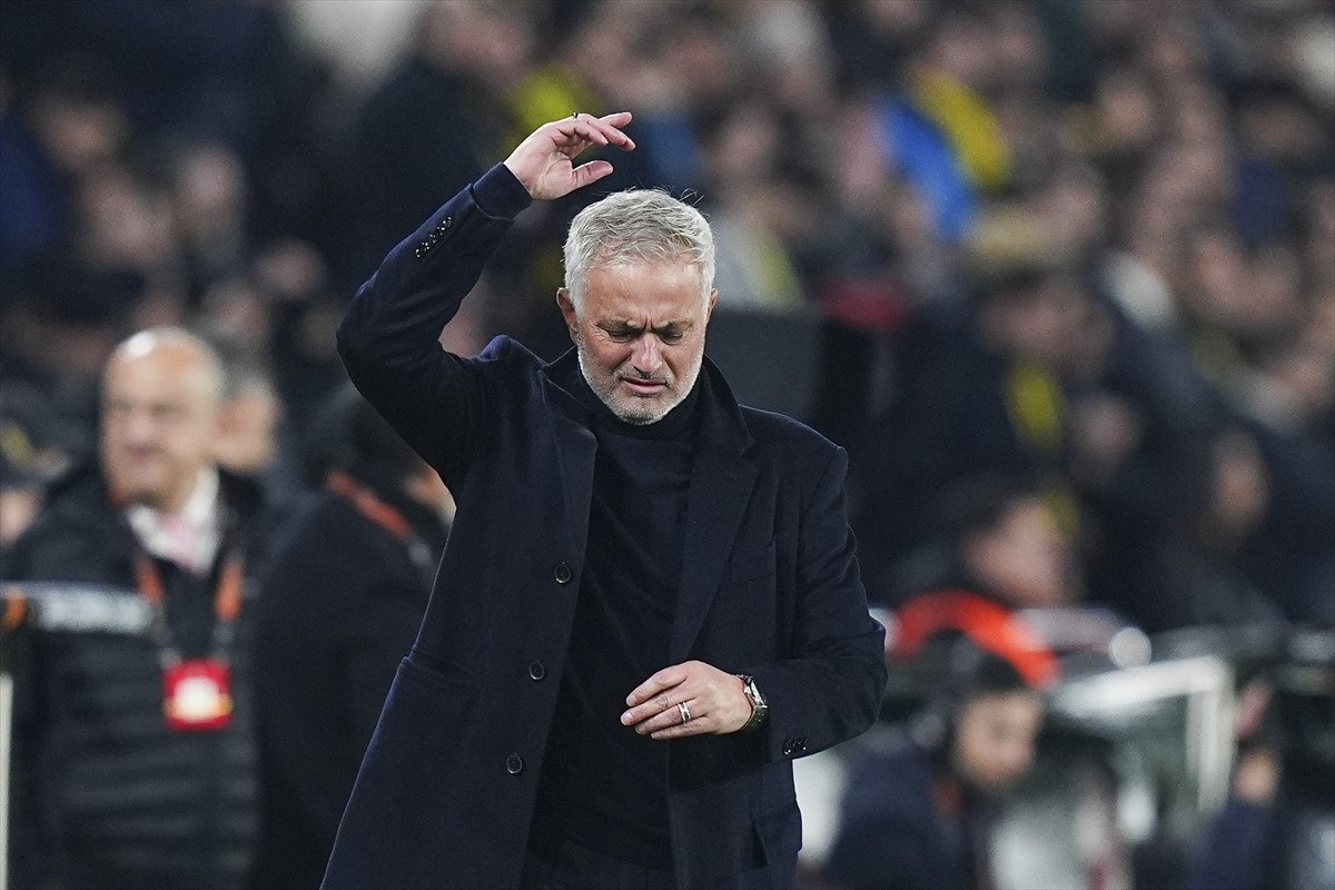 fenerbahcenin anderlecht zaferi belcika basininda 2 63RNVN8F