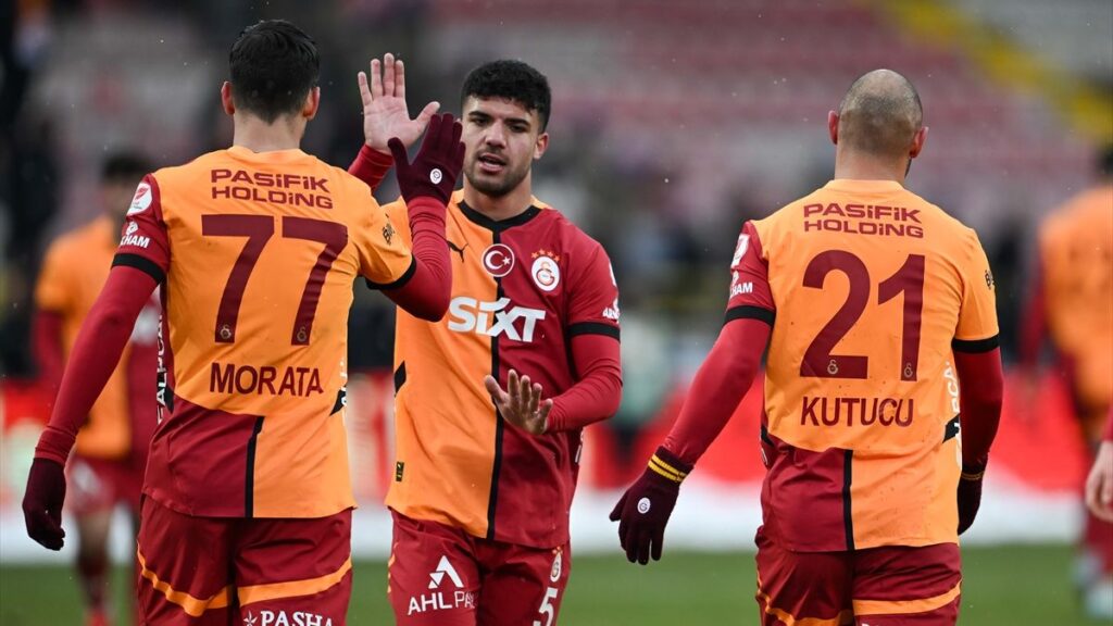 galatasaray adana demirspor macinin ilk 11leri se1bPWvq