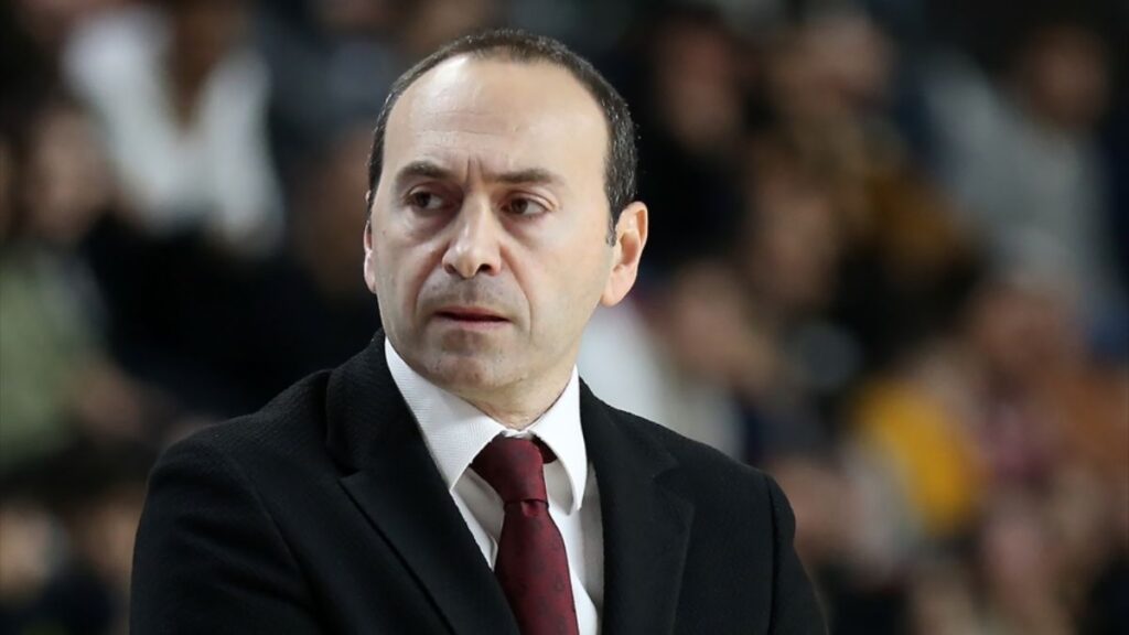 galatasaray basantrenoru yakup sekizkokun annesi vefat etti M1sfubkw