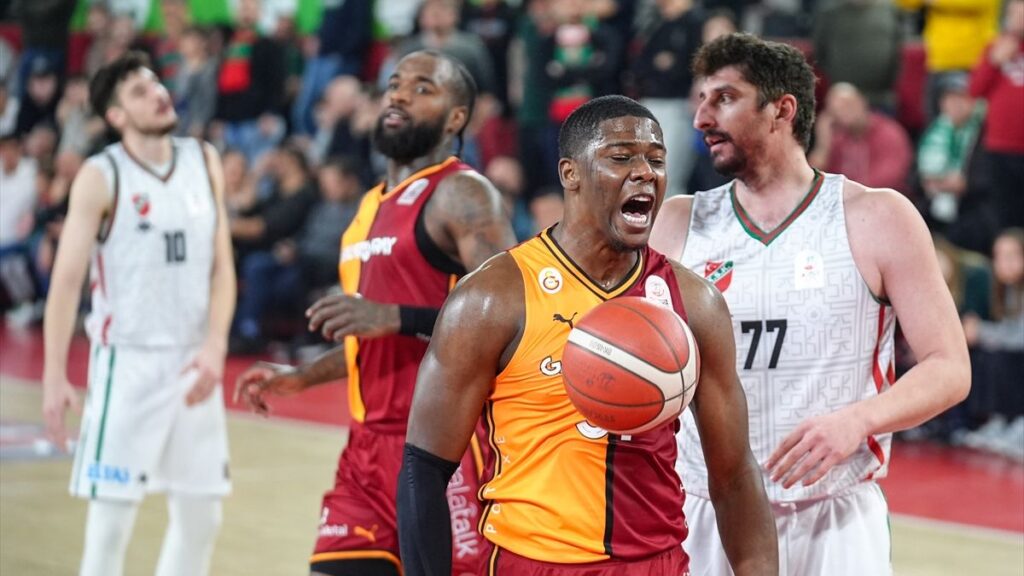 galatasaray karsiyakayi kupanin disina itti AklqZxn9