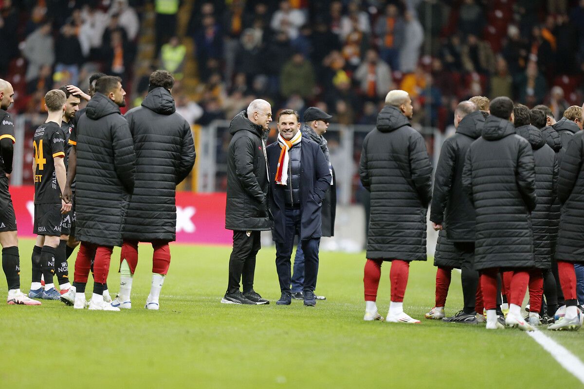galatasarayin hollanda kadrosunda 10 eksik var 0 lnfavIbr