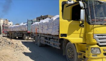 gazze seridine 194 yardim tiri giris yapti Oy8CHQYC