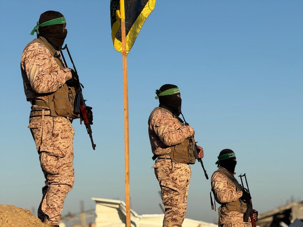 Gazze'de esir takasının altıncı turu: Hamas esirleri Kızılhaç'a teslim etti 7 gazzede esir takasinin altinci turu hamas esirleri kizilhaca teslim etti 6 U3j7NUGu