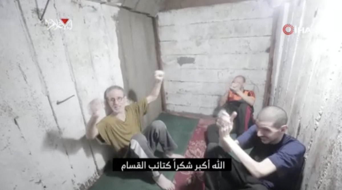 hamas serbest birakilan israilli esirlerin tuneldeki goruntulerini paylasti 1 wSRgnJJB