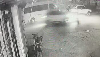 hatayda seyyar koftecinin olumden saniyelerle kurtuldugu anlar kameralara yansidi IAq4BRPC