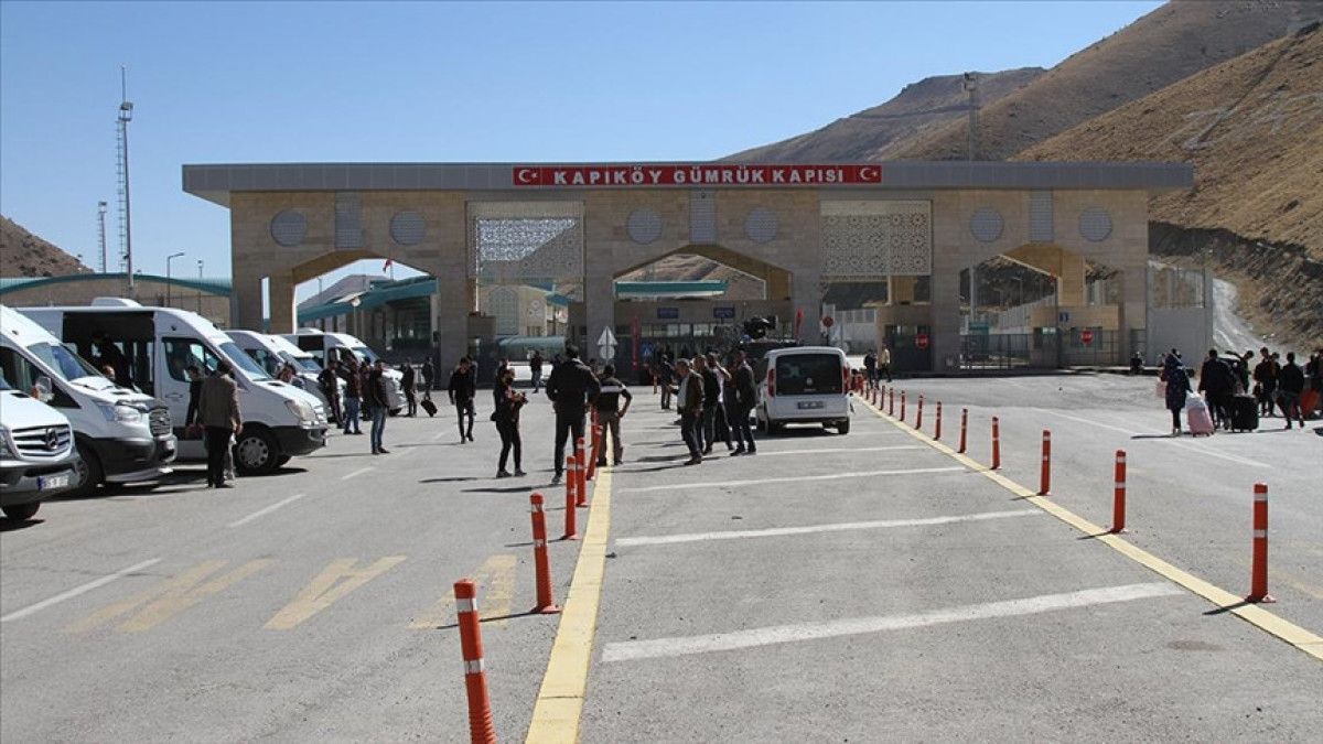 İran plakalı ticari taşıtlardan 'dolu depo' uygulaması kaldırıldı 1 iran plakali ticari tasitlardan dolu depo uygulamasi kaldirildi 0 tB5sNKRd