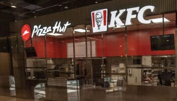 isciler gunlerdir eylemdeydi kfc ve pizza hutin turkiye isletmecisinde isten cikarmalar basliyor zERawQAC