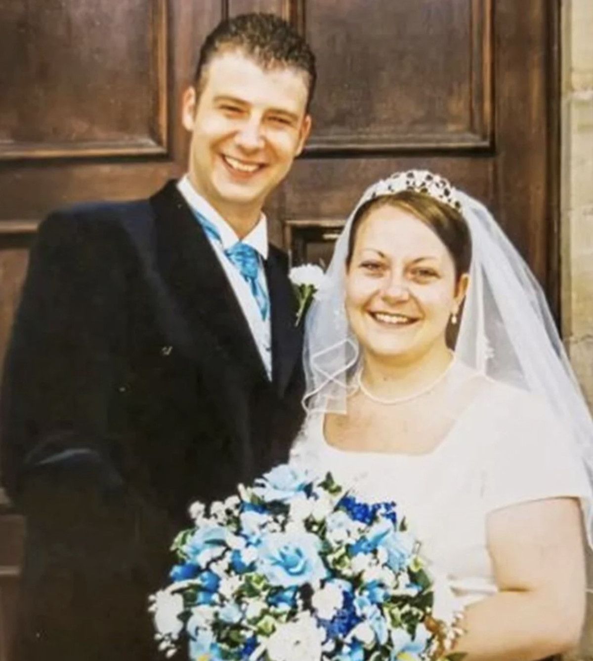 iskocyada rastgele bir numaraya mesaj atarak hayatinin askini buldu 2 4bJjjU4s