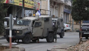 israil ordusu gazze cevresinde teyakkuz seviyesini artirdi UzqSFuqL