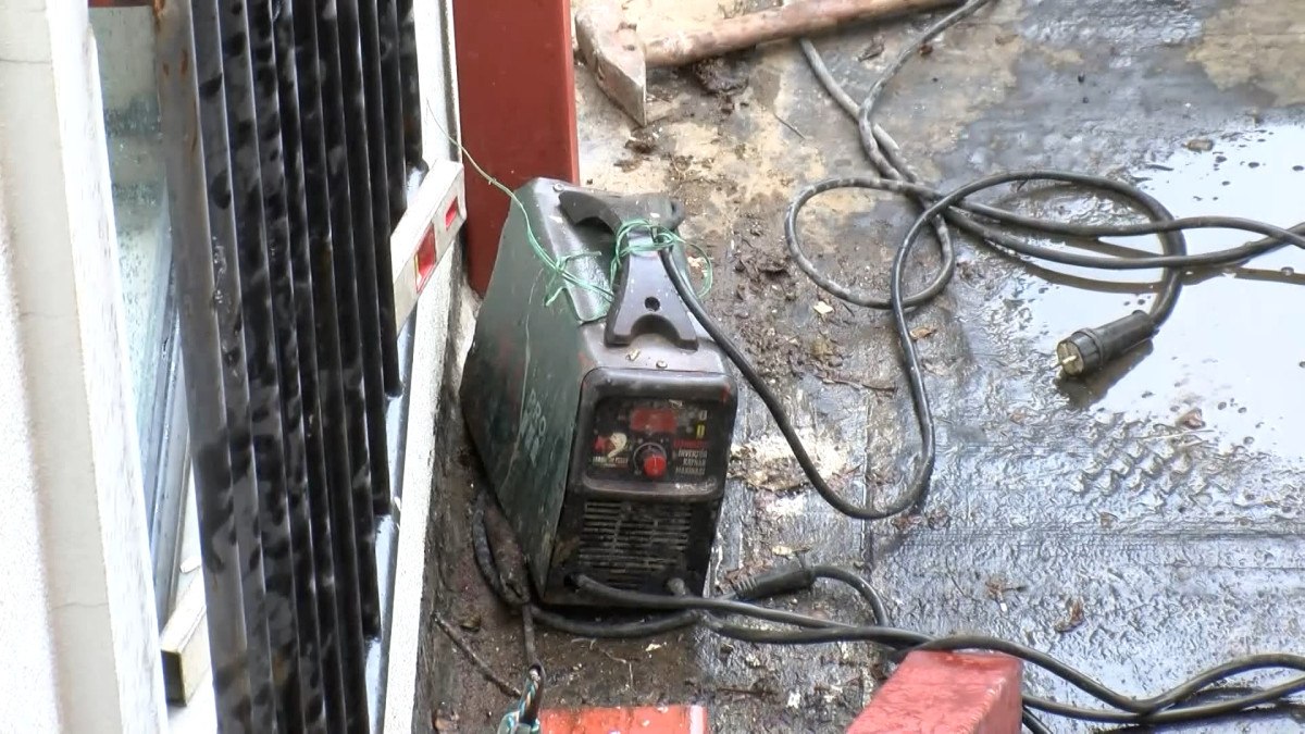 istabulda 5 katli otelde yangin 0 rG8qCgg8