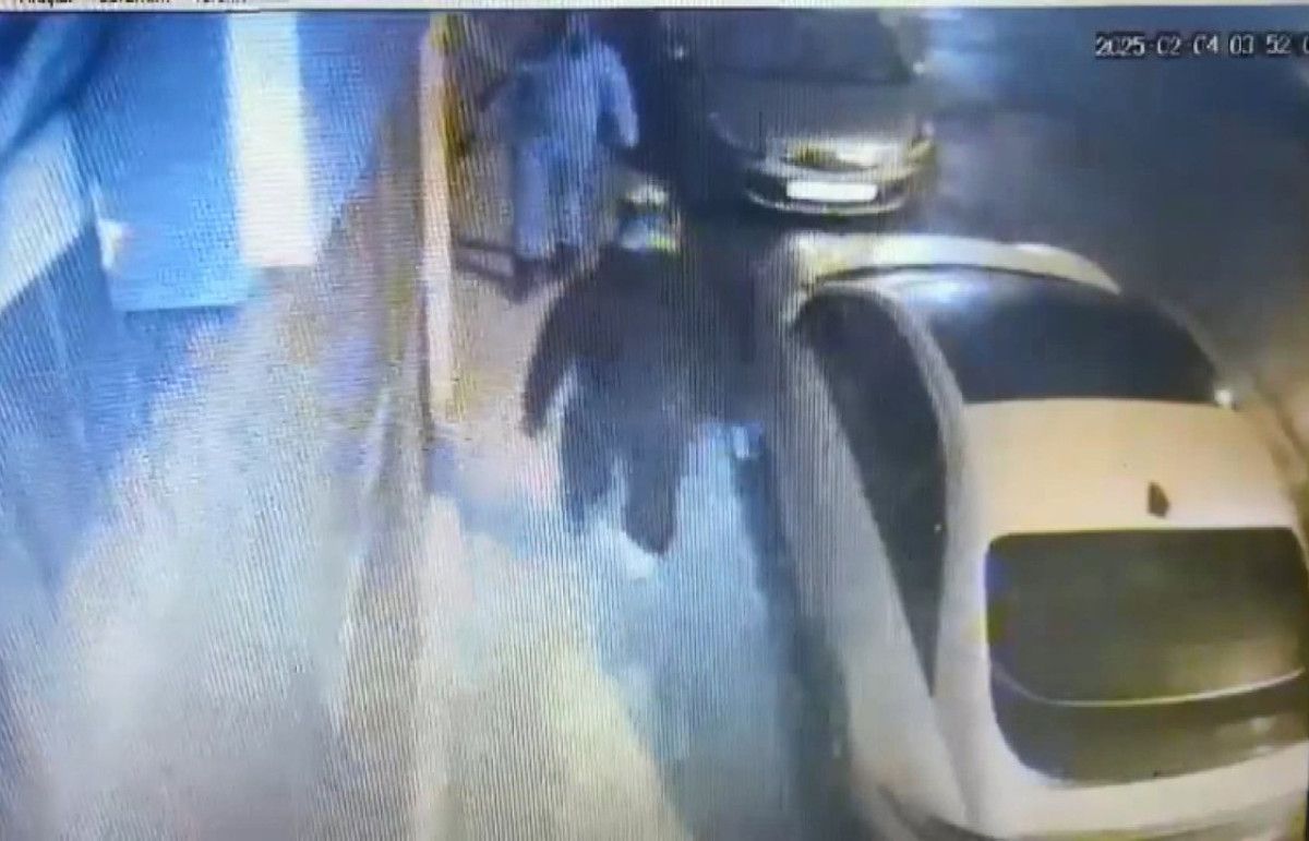 istabulda motosiklet hirsizlari saklandiklari dukkanda yakalandi 0 z4N8CIFv