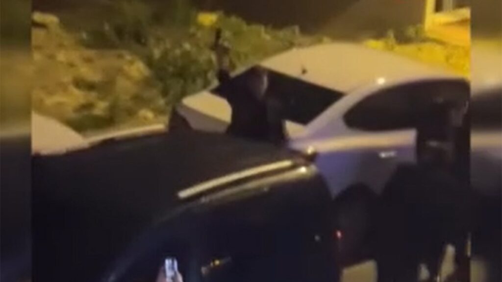 istanbul basaksehirde dugun eglencesinde havaya ates actilar XH127uyL