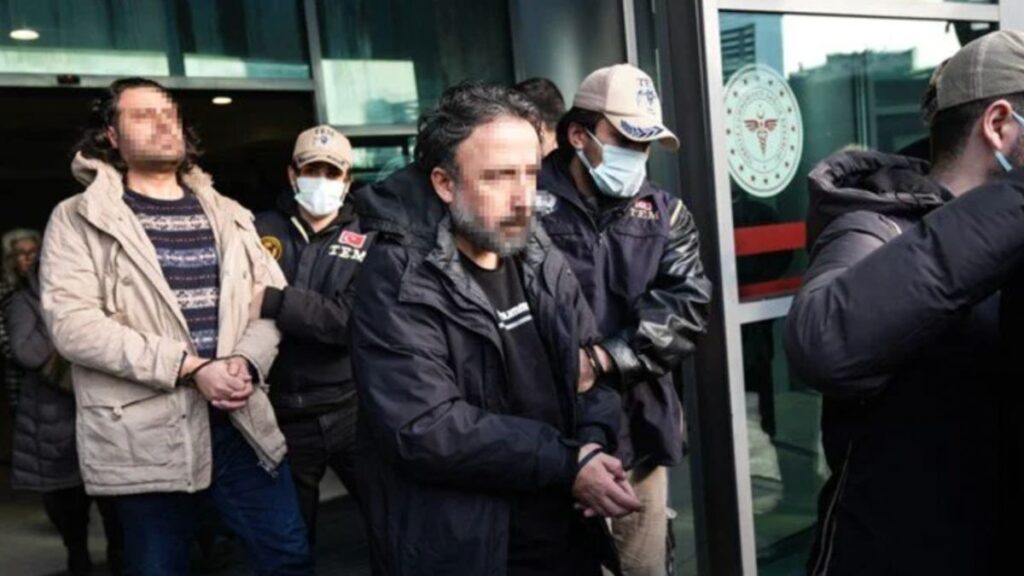 istanbulda 9 belediyeye teror sorusturmasi belediye baskan yardimcilari ve meclis uyeleri adliyede Cyytszba