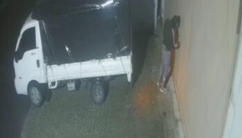 istanbulda acemi hirsizlarin basarisiz girisimi kameraya yansidi 5CZ53eTK