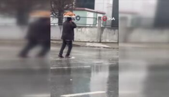 istanbulda bayilma numarasiyla duygu somurusu boyle goruntulendi raOYZhZR