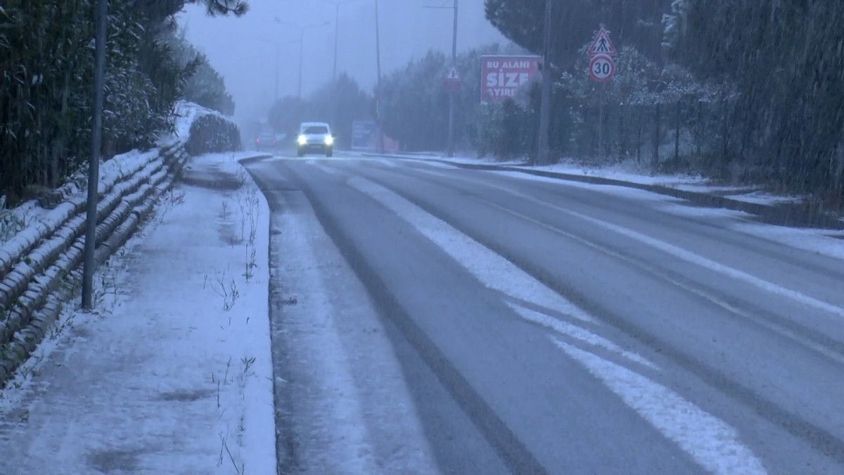 istanbulda iki ilcede okullar tatil edildi 1 JQG5vh4A