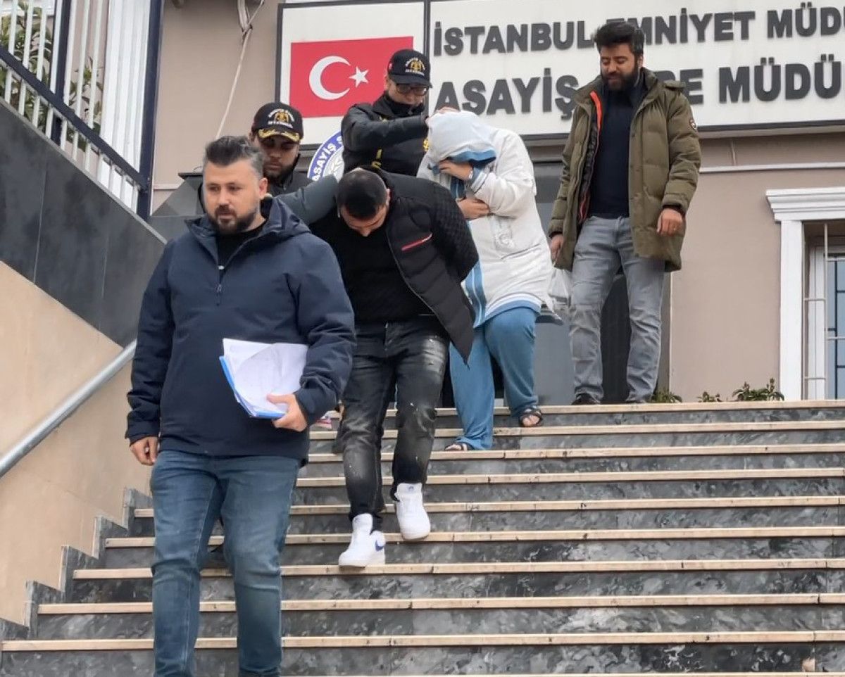 istanbulda kadin kiligina girip 50 bin dolarlik hirsizlik yaptilar 2 ULnKNuvw